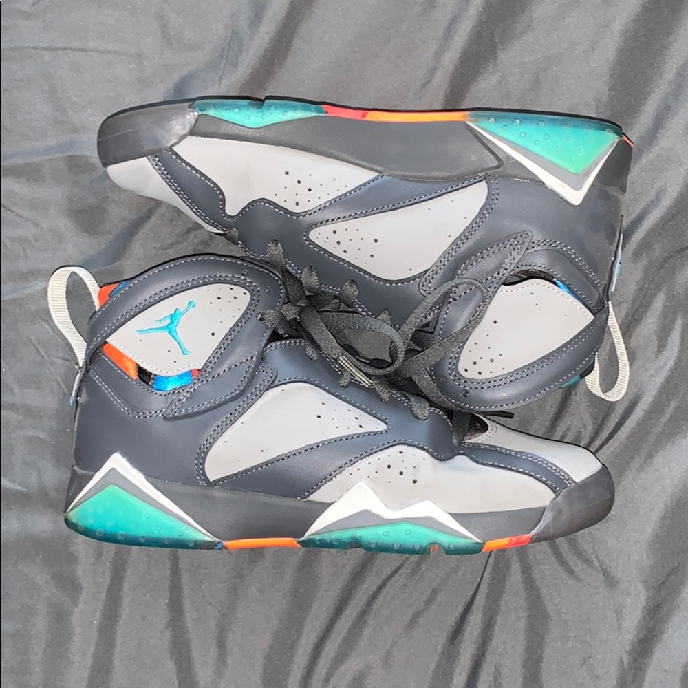 Jordan Retro 7